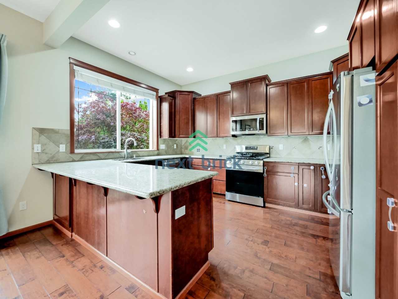 13807 17th Ave W - Photo 5 of 30