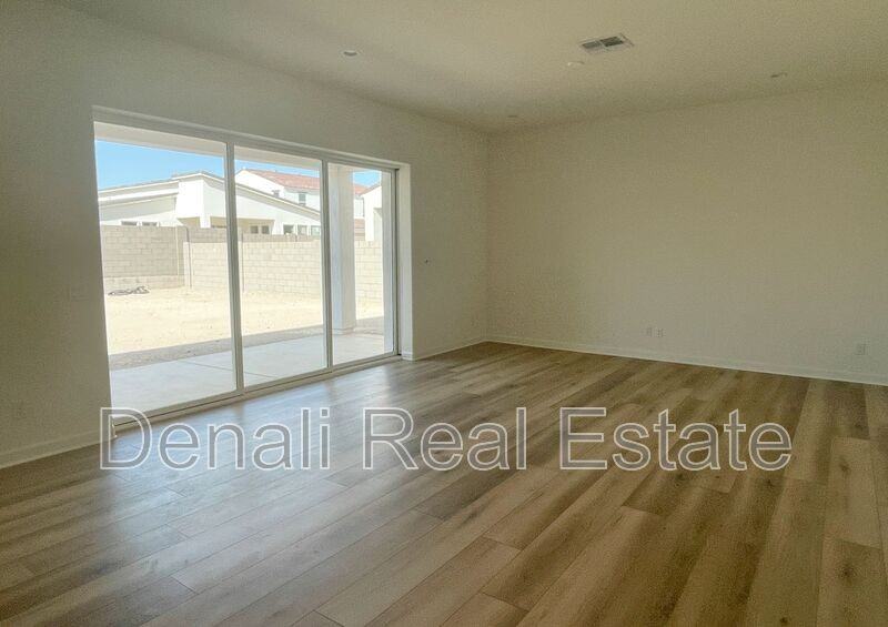 19772 W Exeter Blvd - Photo 2 of 29