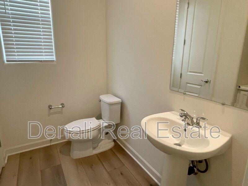 19772 W Exeter Blvd - Photo 7 of 29