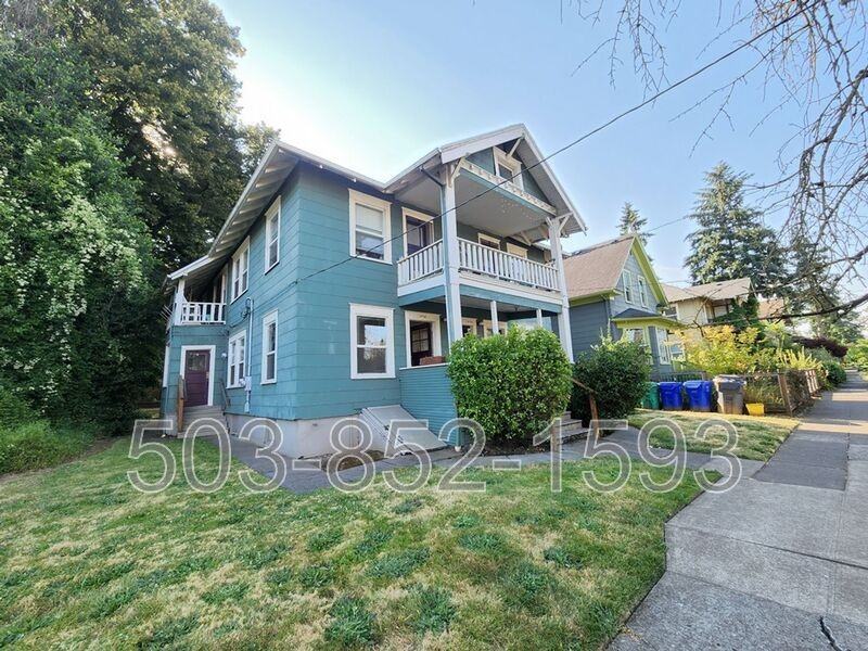 3958 N Albina Ave - Photo 2 of 20