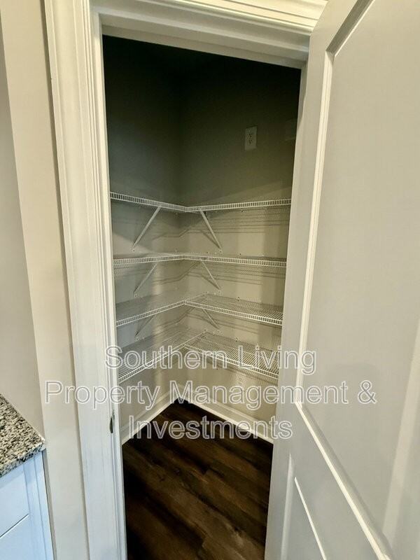 1413 Old Rivers Rd - Photo 7 of 25