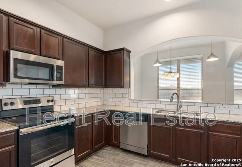 307 Creekside Curv - Photo 7 of 13