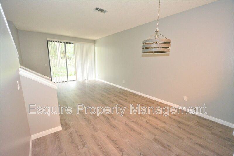 703 Arneill Rd - Photo 4 of 28