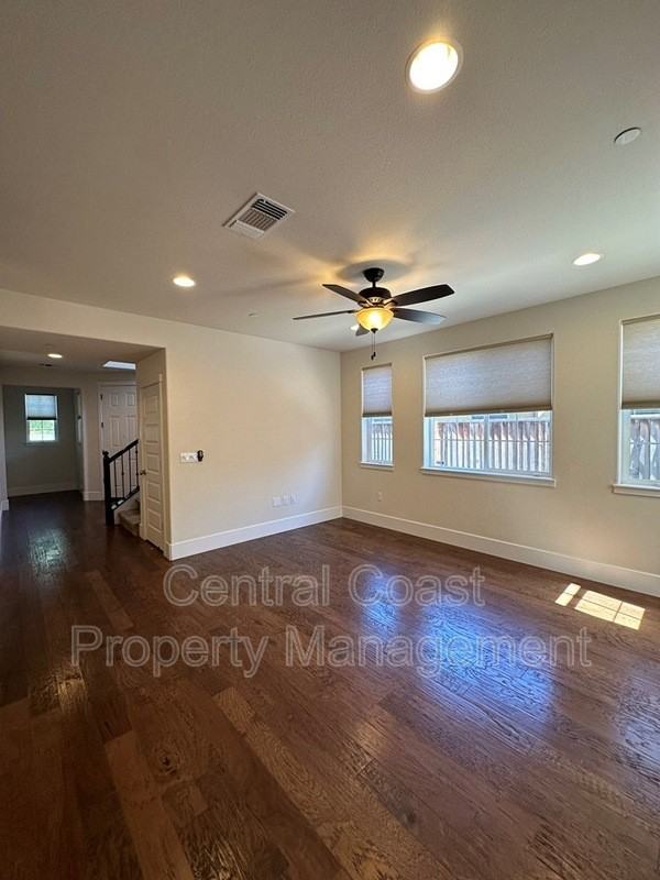 13538 Warren Ave - Photo 3 of 28