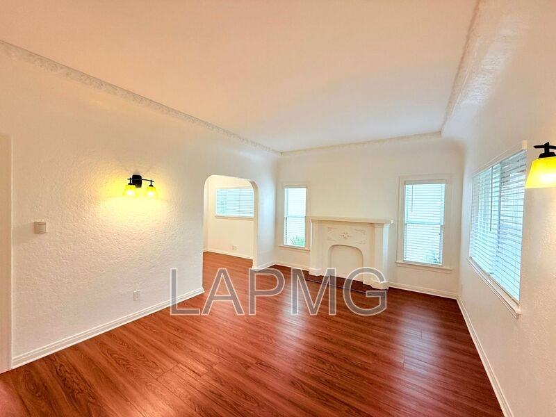 2751 Pomeroy Ave - Photo 3 of 29