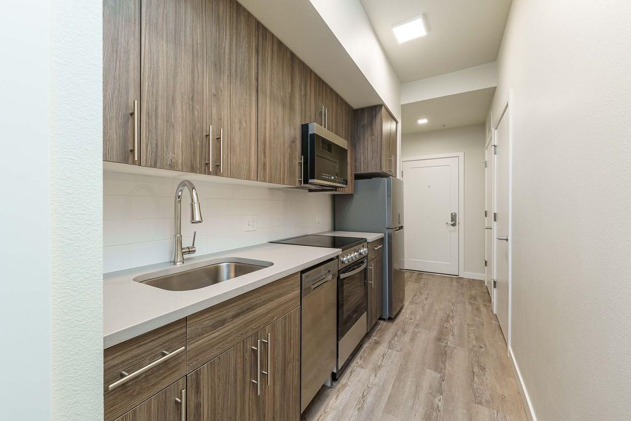 The Woods on Marquam Hill - Photo 2 of 50