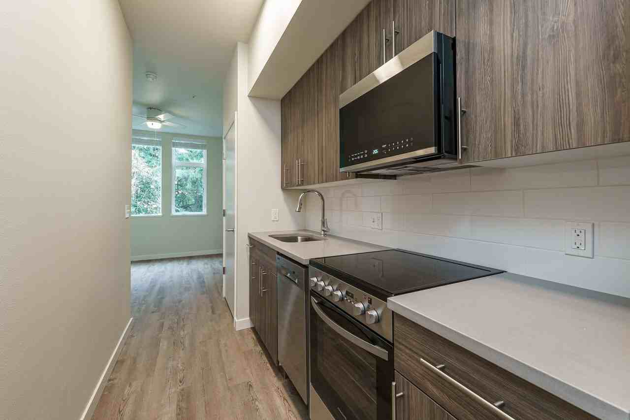 The Woods on Marquam Hill - Photo 4 of 50