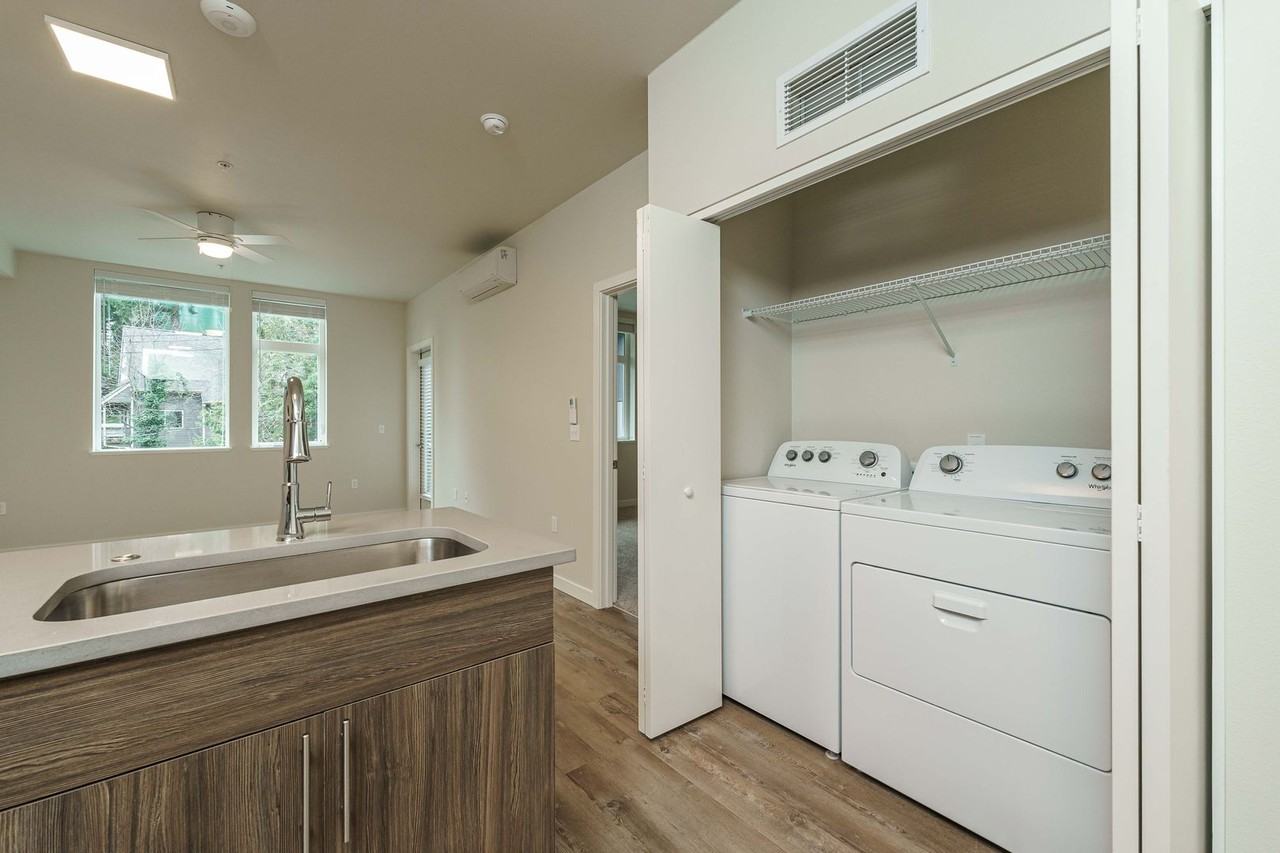 The Woods on Marquam Hill - Photo 6 of 50