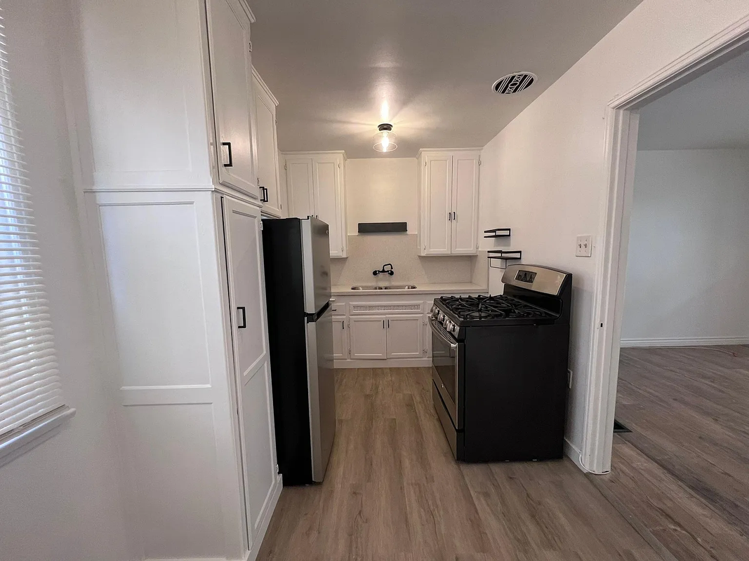 5279 E The Toledo ##2 - Photo 2 of 8