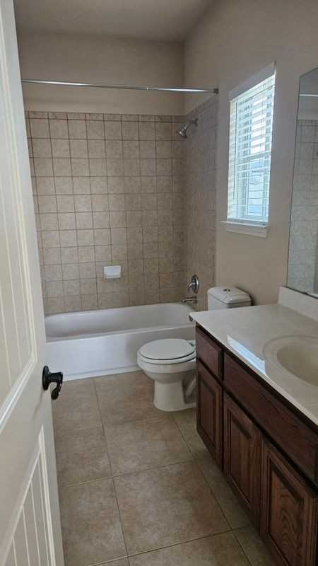 2008 Emma Long St ##B - Photo 5 of 6