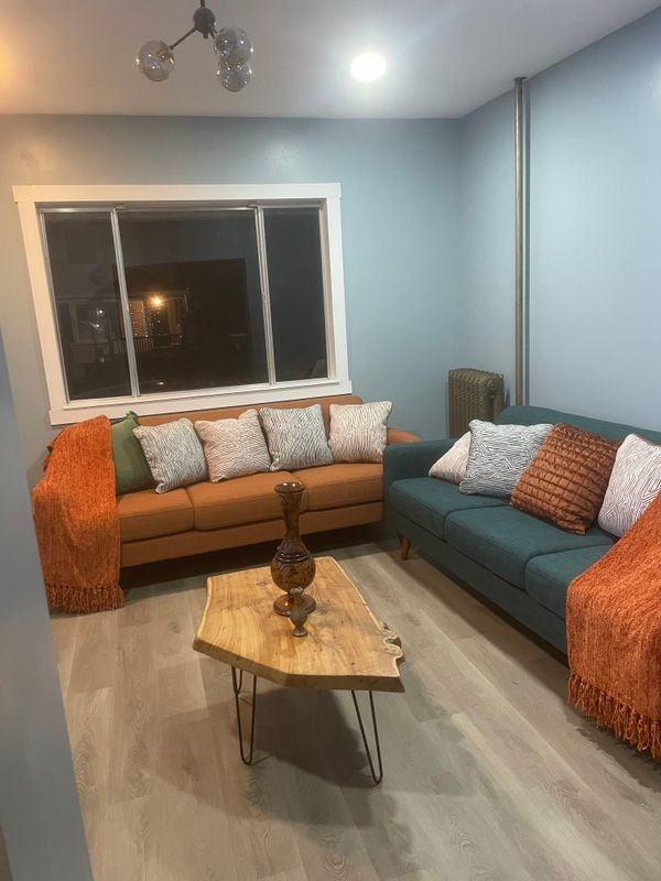 1616 Vine St - Photo 2 of 12