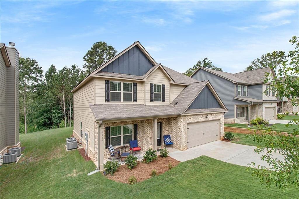 1144 Hartwell Rd - Photo 3 of 22