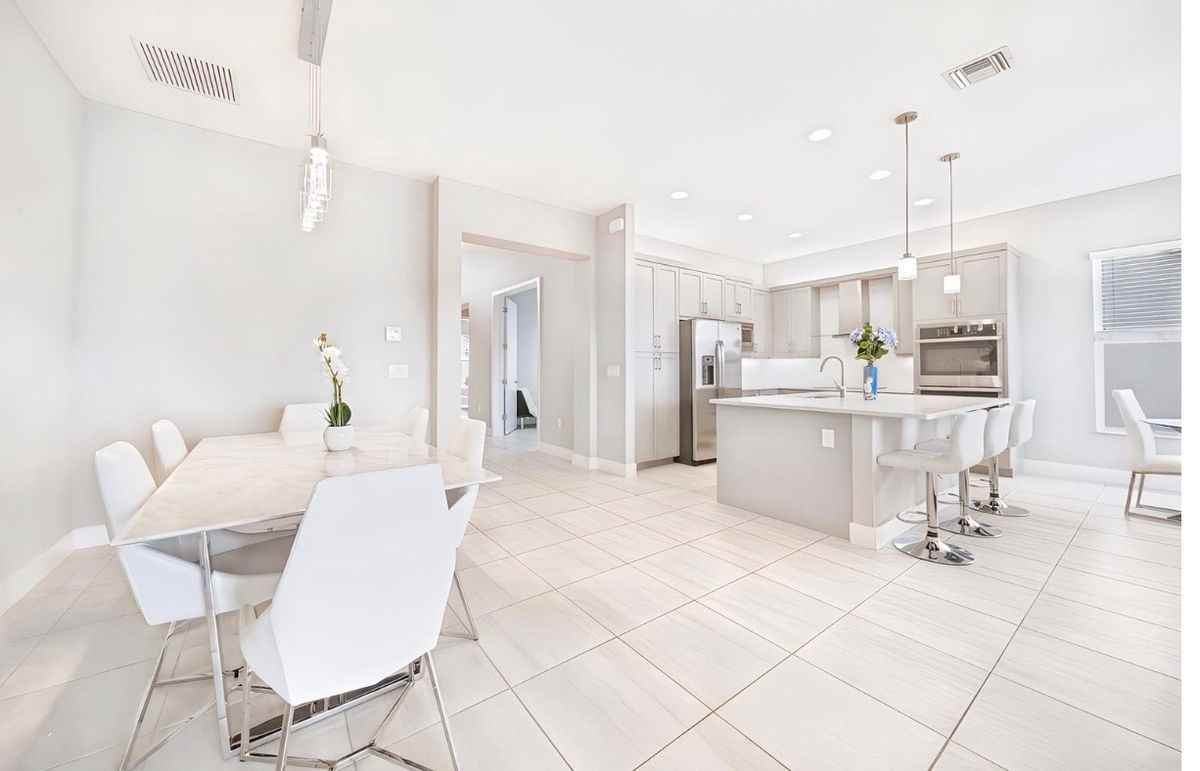 15371 Green River Ct - Photo 2 of 16