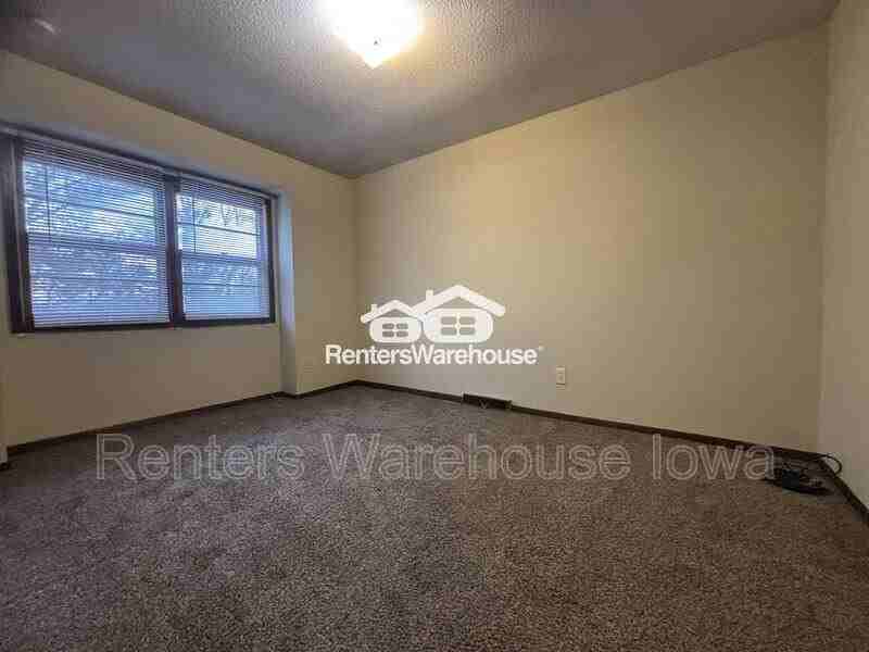 4122 77th Street Cir - Photo 6 of 7