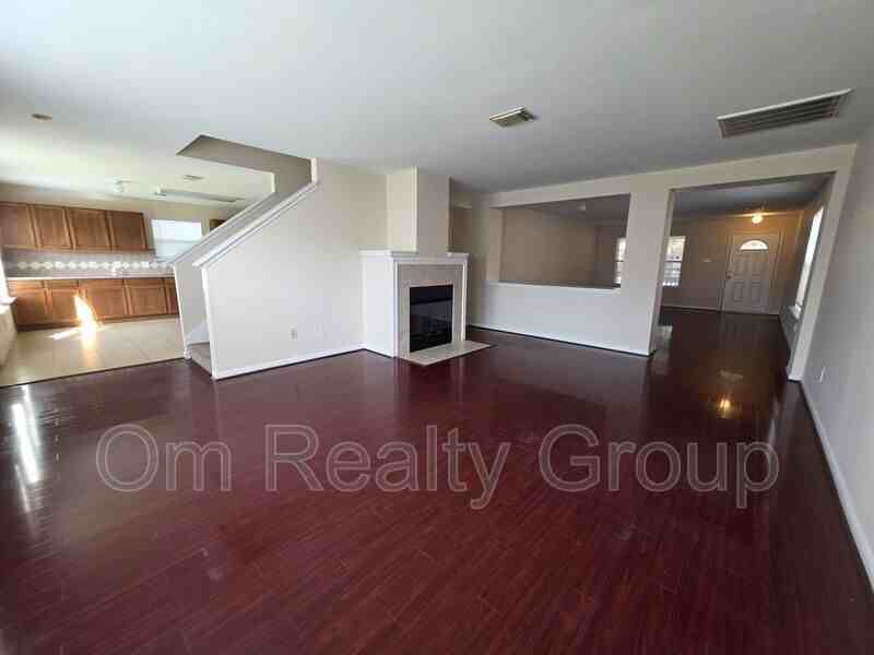 15127 Blue Creek Ranch Dr - Photo 5 of 23