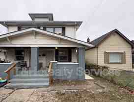 409 N Gladstone Ave - Photo 1 of 1