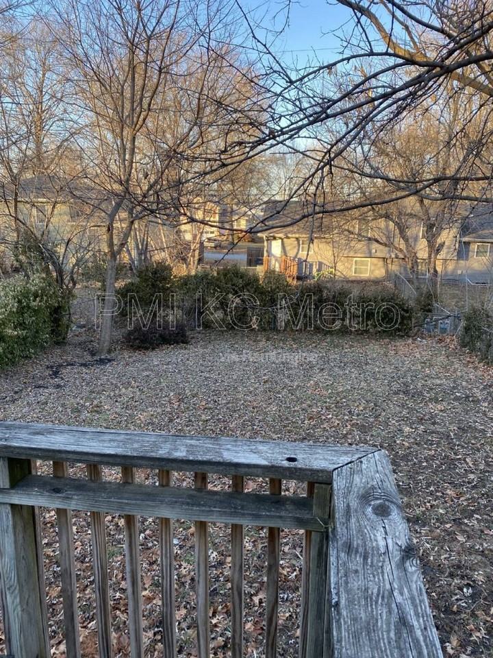 1508 E Leona St - Photo 2 of 10