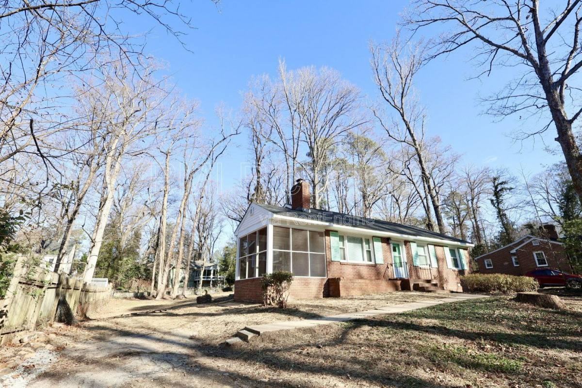 8834 Old Holly Rd - Photo 3 of 10