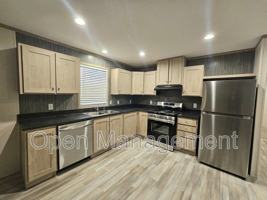 featured image of 725 S 12th St