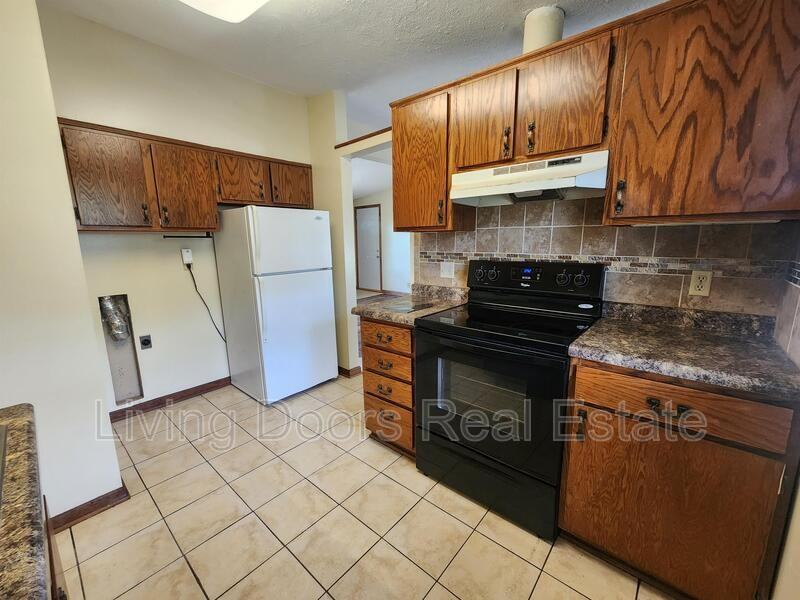 267 W Rio Rd - Photo 4 of 15