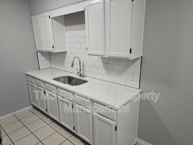 1602 E Kansas City Rd #5 - Photo 2 of 22