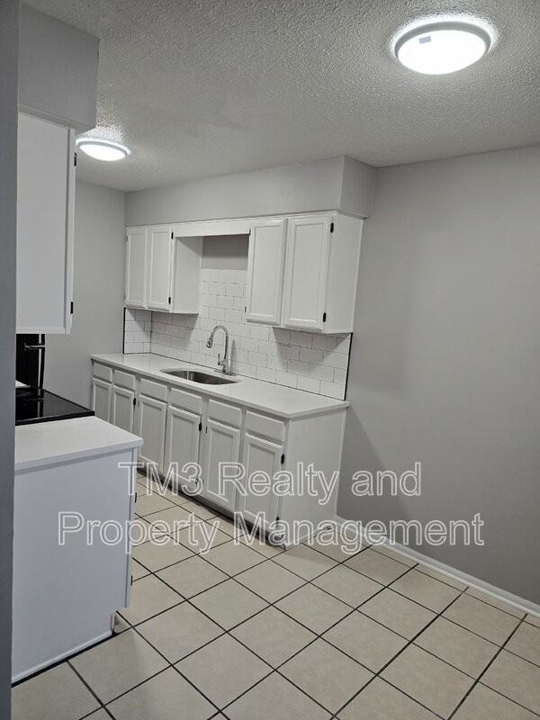 1602 E Kansas City Rd #5 - Photo 3 of 22