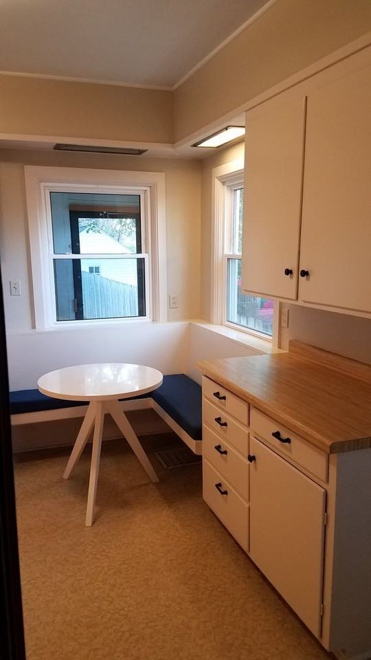 225 7th Ave Sw - Photo 7 of 32