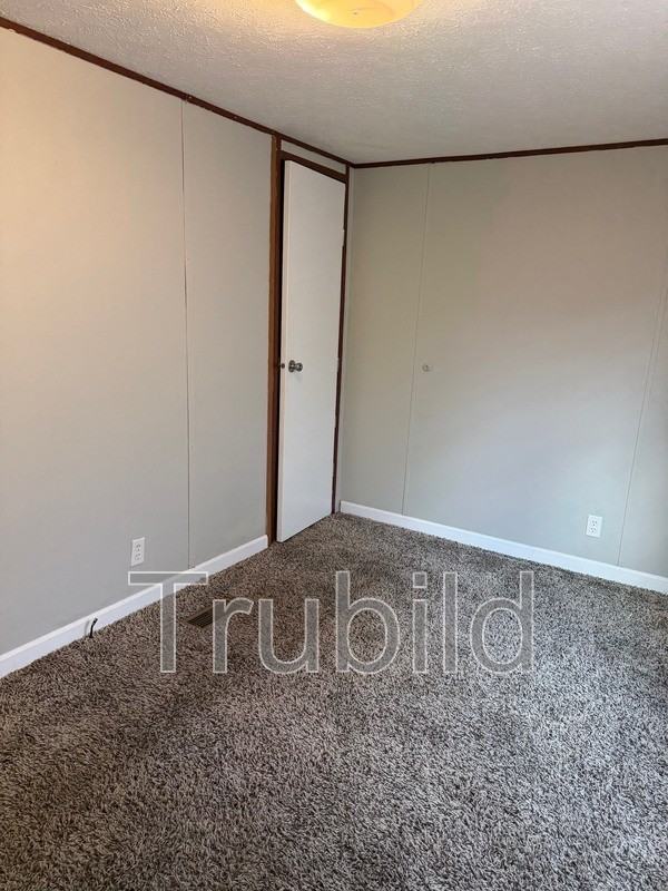 29A Somerset Dr - Photo 3 of 11