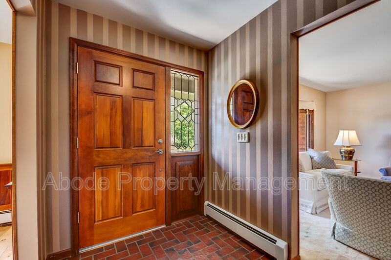 1508 Linden Lake Rd - Photo 4 of 25