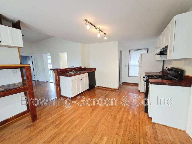 1705 11th Ave N - Photo 3 of 15