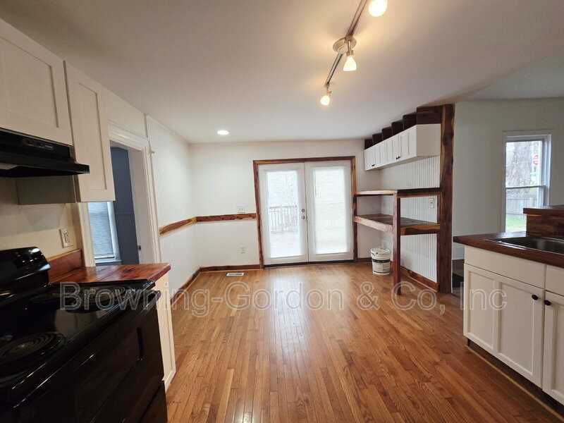 1705 11th Ave N - Photo 5 of 15