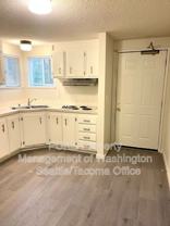 907 Sw Holden St #2 - Photo 1 of 1
