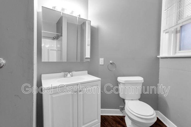 1073 Grant St #21 - Photo 5 of 14