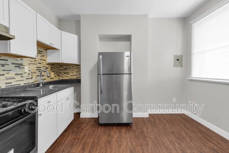 1073 Grant St #25 - Photo 3 of 14