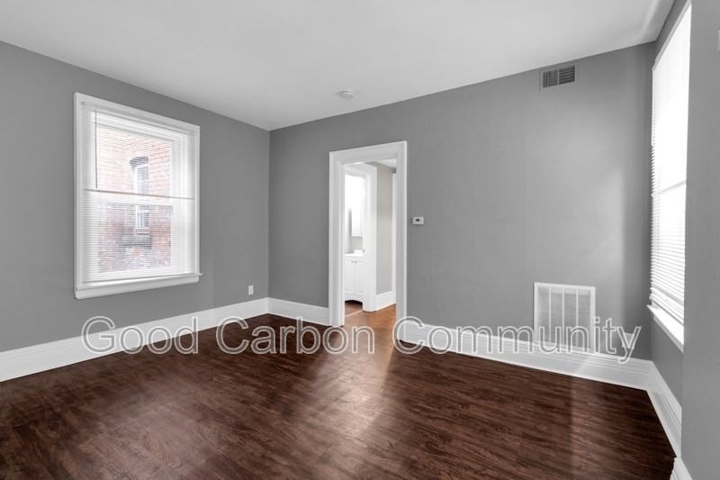 1073 Grant St #25 - Photo 7 of 14