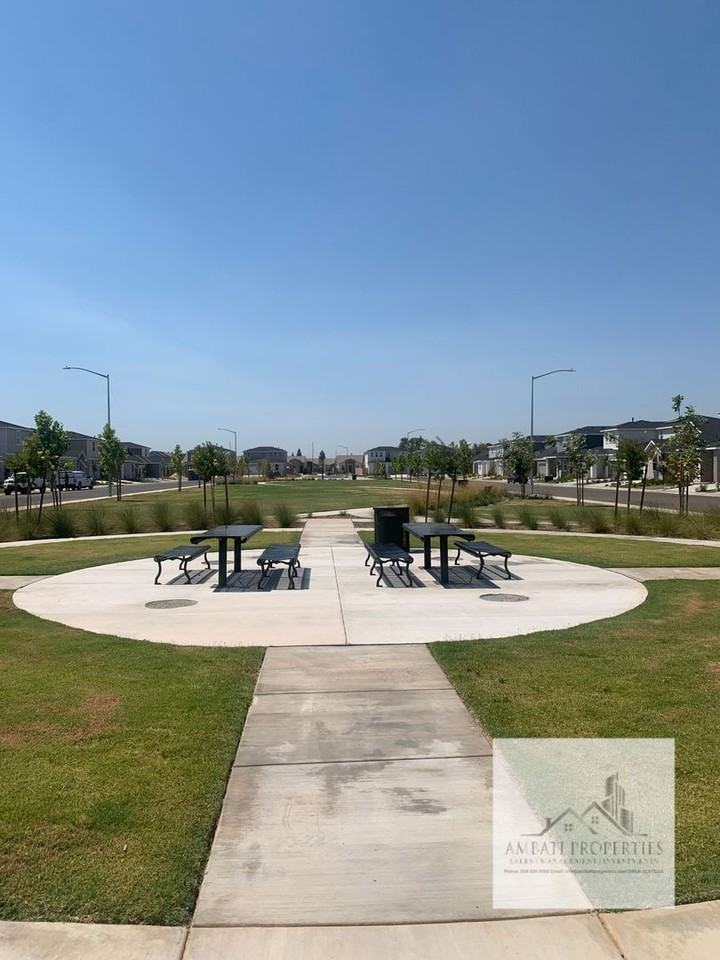 2851 N Janice Ave - Photo 5 of 20