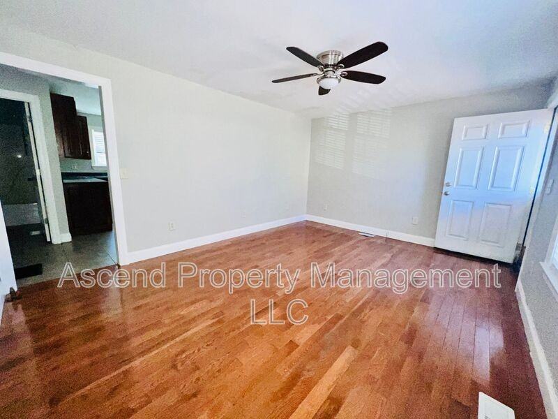 538 Gadd Rd - Photo 2 of 12