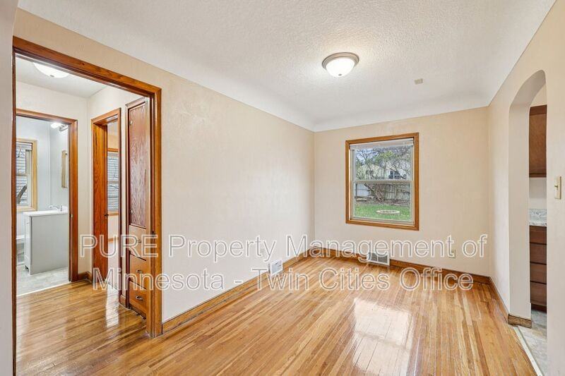 2584 2nd Ave E - Photo 6 of 28