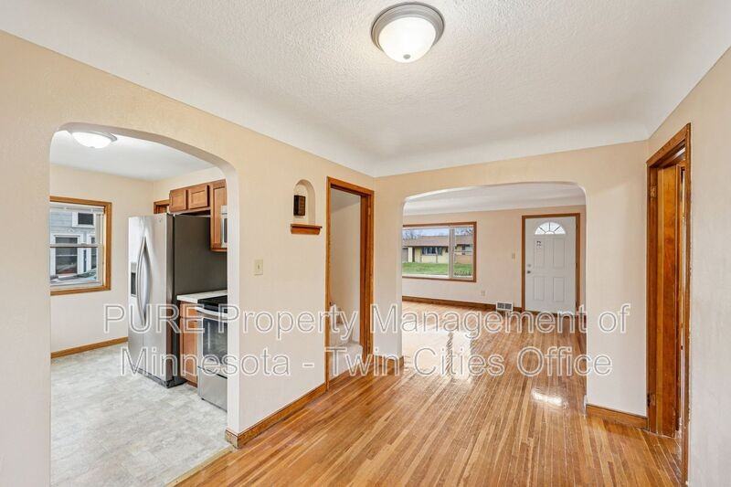 2584 2nd Ave E - Photo 7 of 28