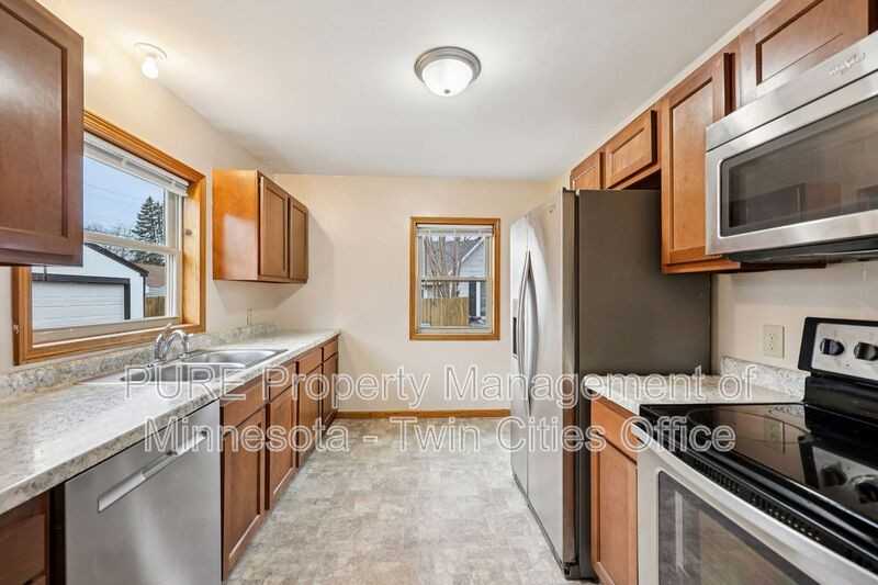 2584 2nd Ave E - Photo 7 of 28