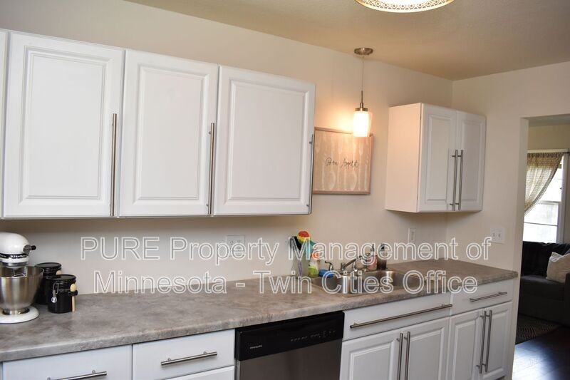 7439 Xerxes Ave S - Photo 5 of 16