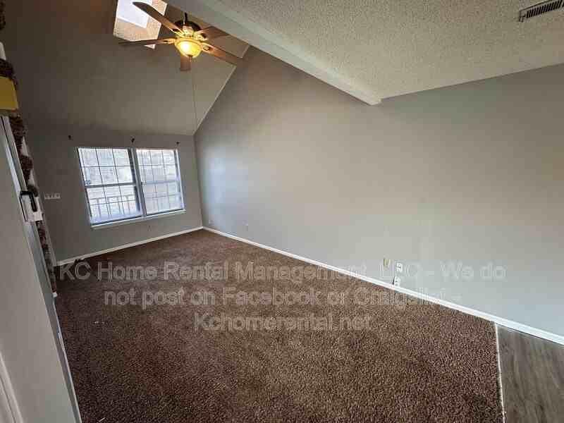 35 Cherry St #A - Photo 4 of 39