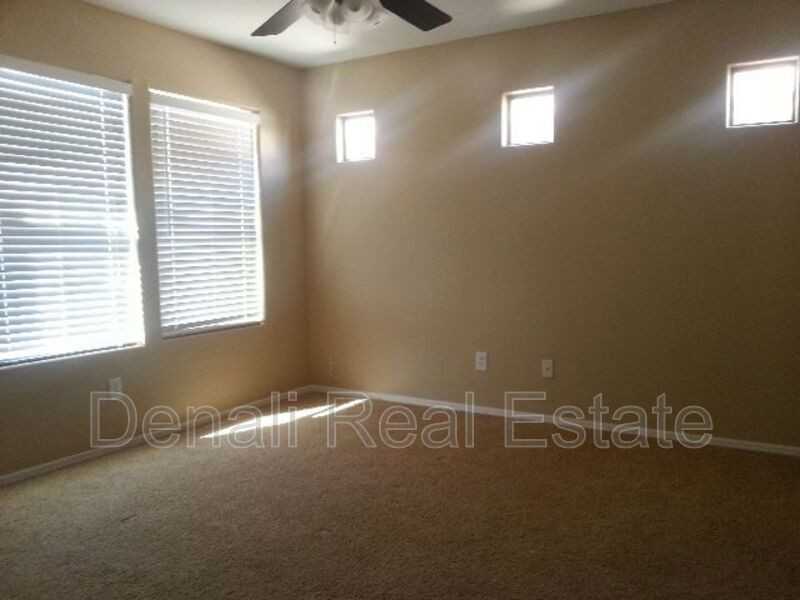 1939 E Emily Ln - Photo 7 of 9