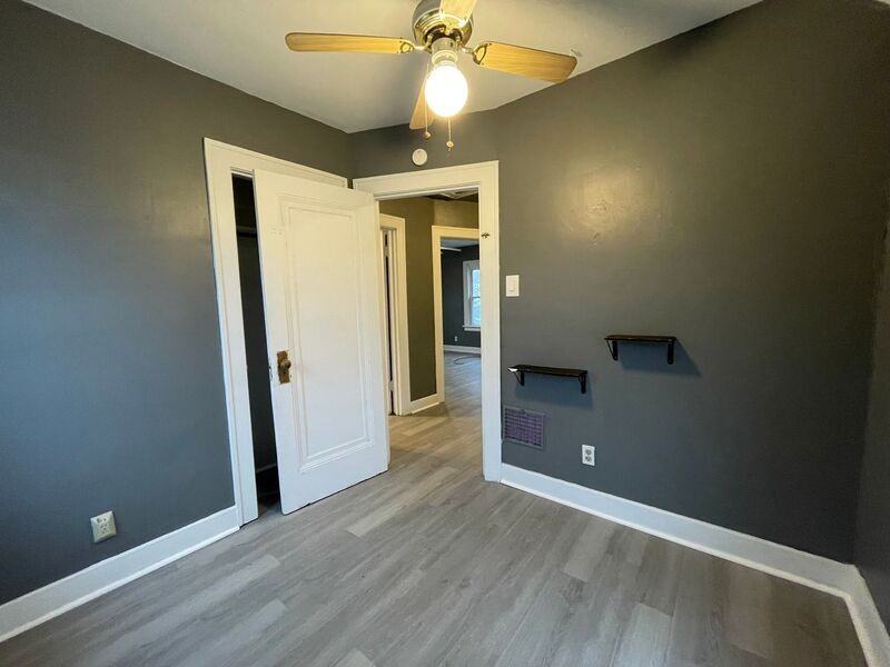 119 Carbon St - Photo 6 of 16