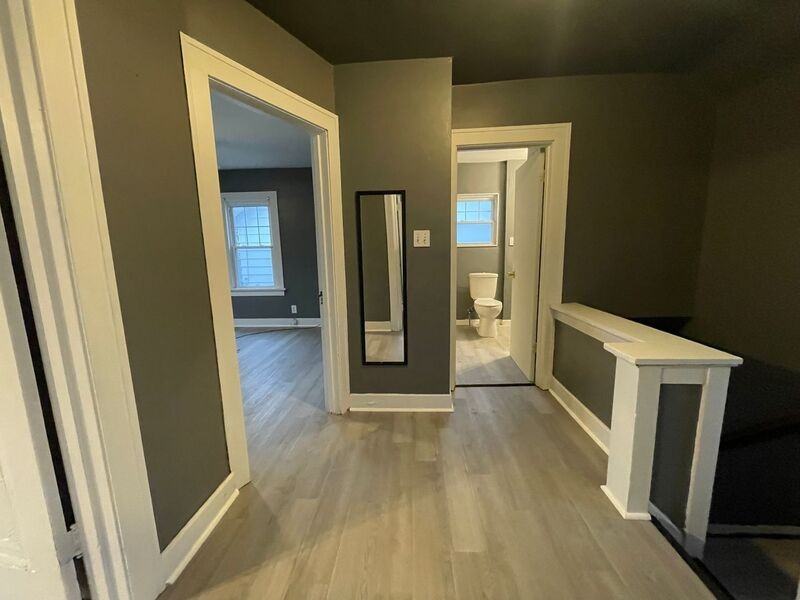 119 Carbon St - Photo 7 of 16