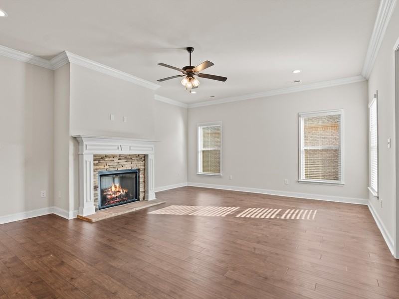 9036 Mountain Preserve Blvd - Photo 4 of 28