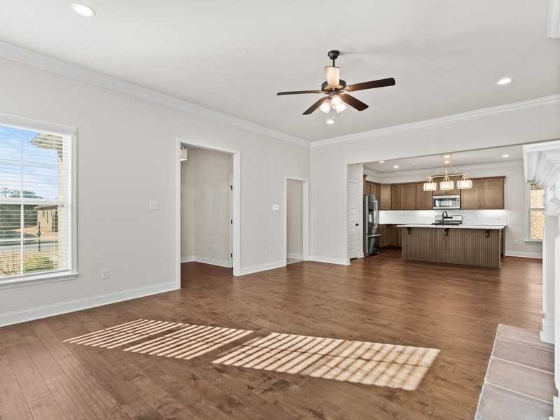 9036 Mountain Preserve Blvd - Photo 7 of 28