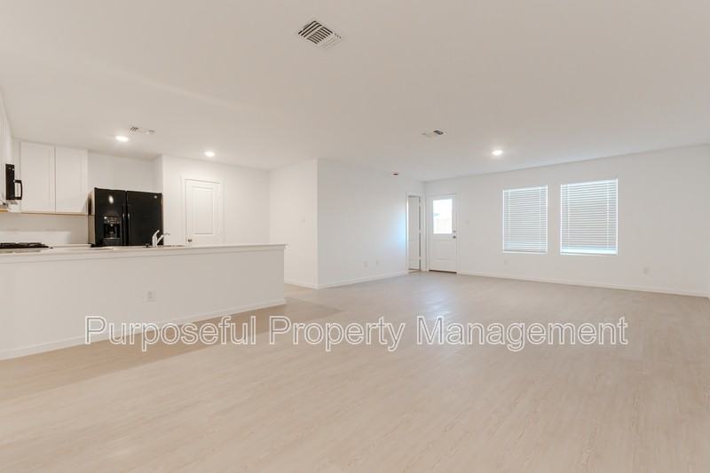 3717 Los Cabos Dr - Photo 5 of 30