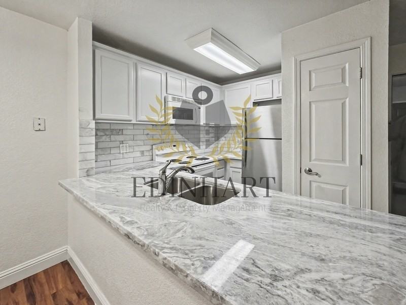 2909 Huntington Blvd #133 - Photo 4 of 9