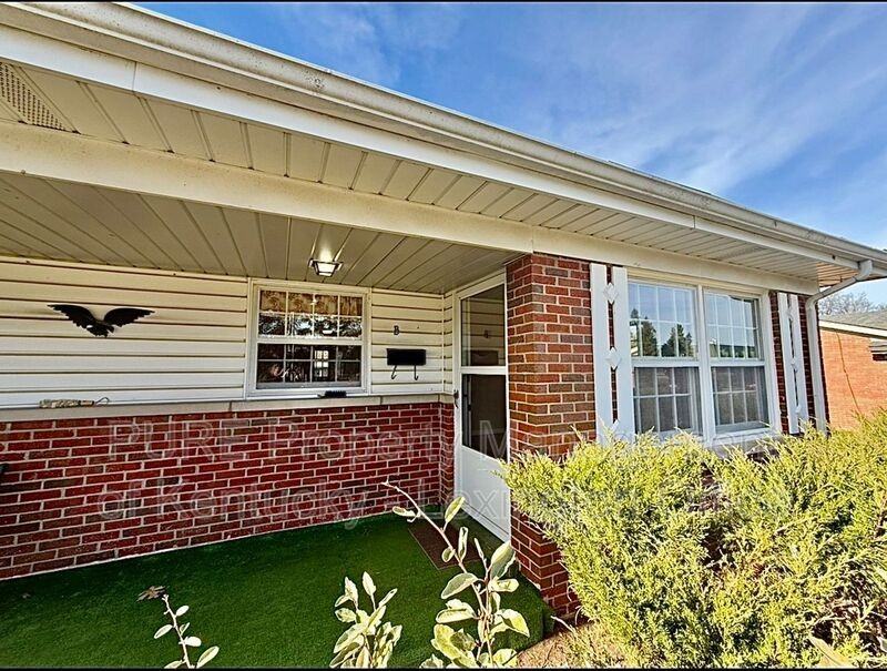 2037 Garden Springs Dr #B - Photo 2 of 18